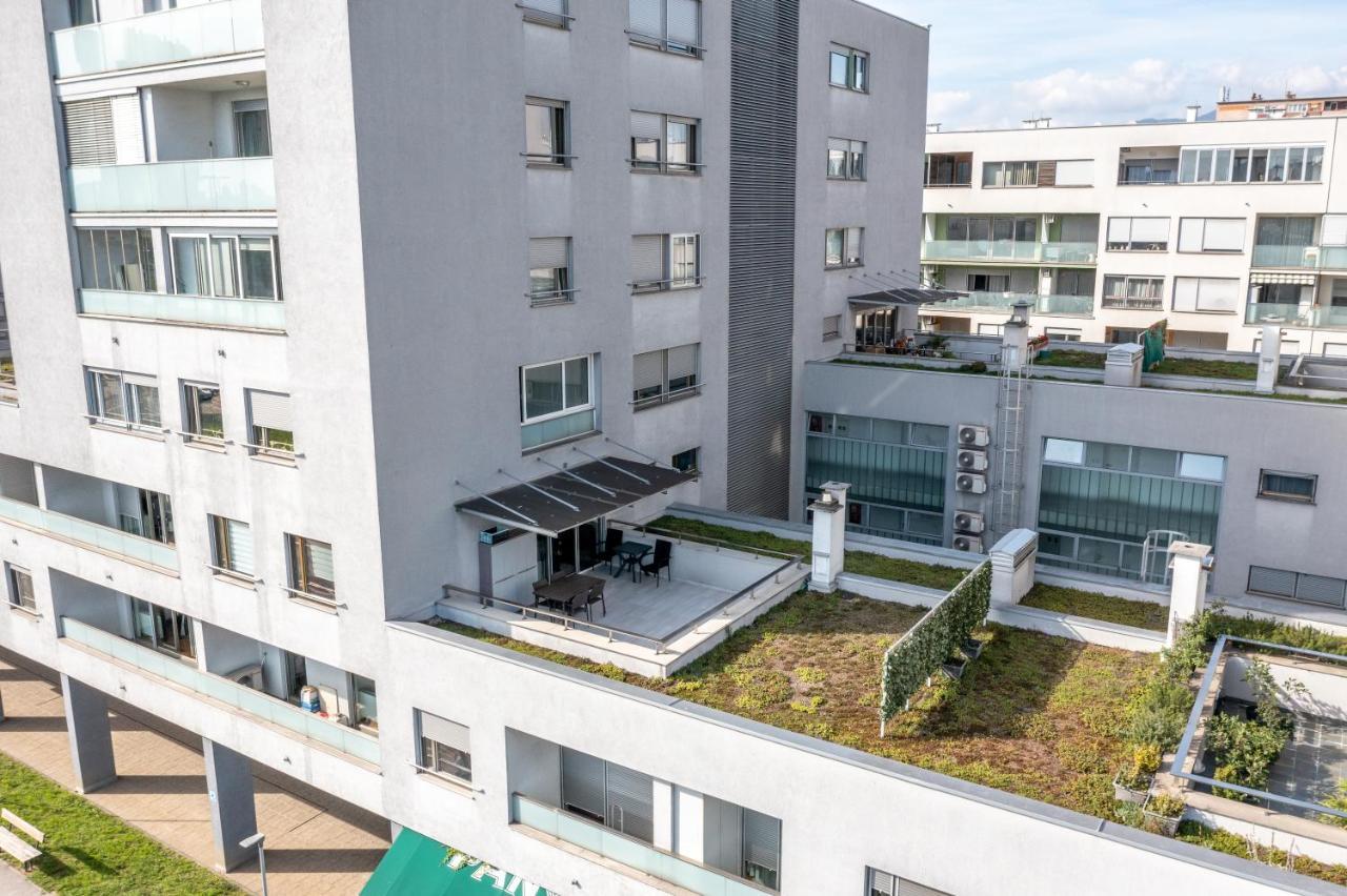 Apartment Luxurious In The Heart Of