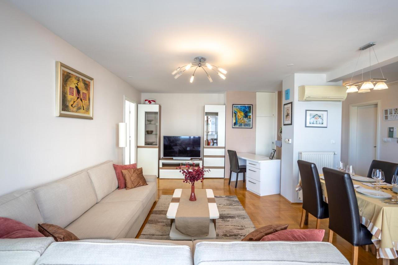 Apartment Luxurious In The Heart Of
